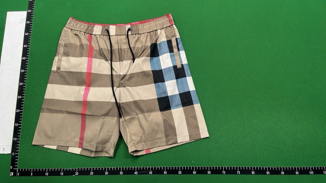Burberry shorts  #Burberry_W2C #shorts_W2C