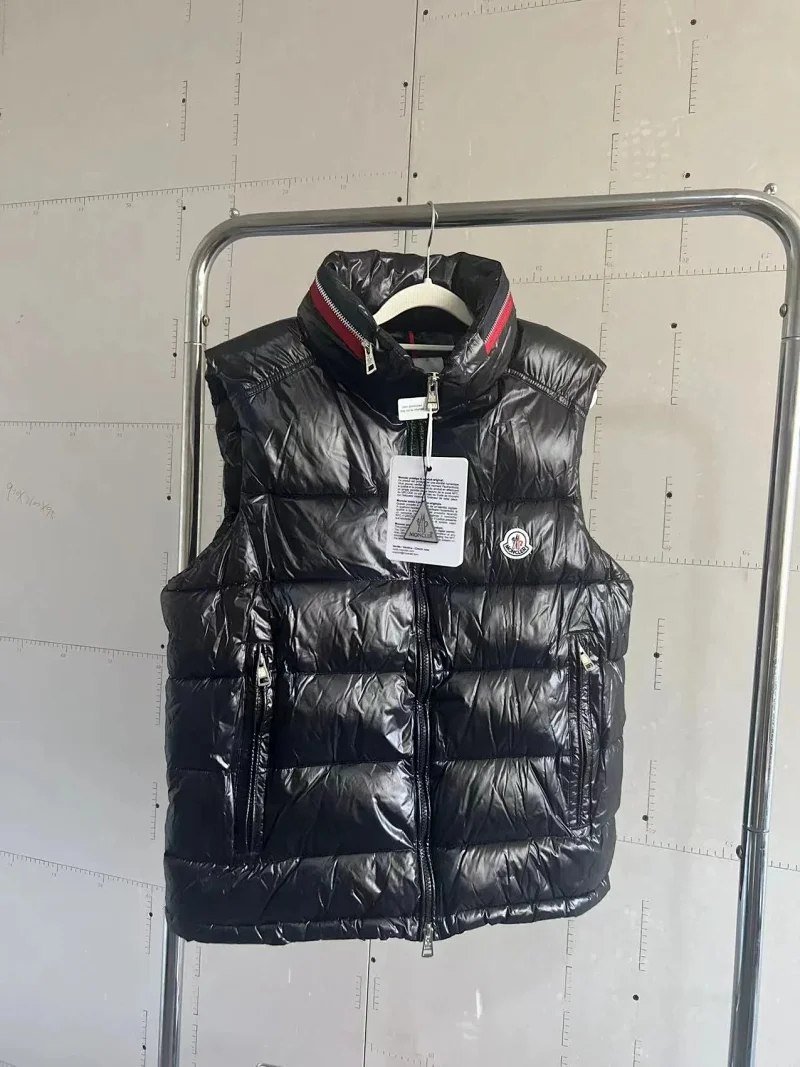 Moncler down jacket  (40 CP) #Moncler_AGT #jacket_AGT 