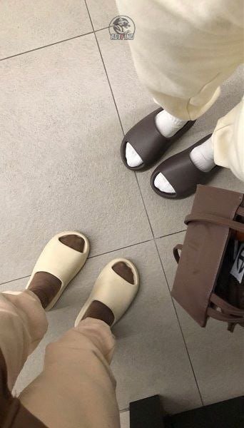 YEEZY Slippers  #Yeezy_AGT  #Slippers_AGT