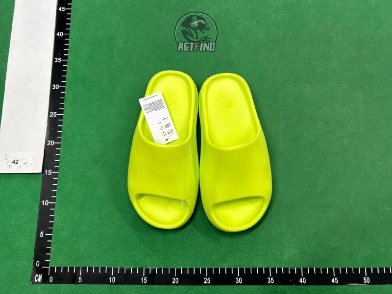 YEEZY Slippers ( 10 + styles)  #YEEZY_AGT  #Slippers