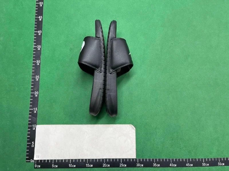 NIKE Slippers #NIKE_W2C #Slippers