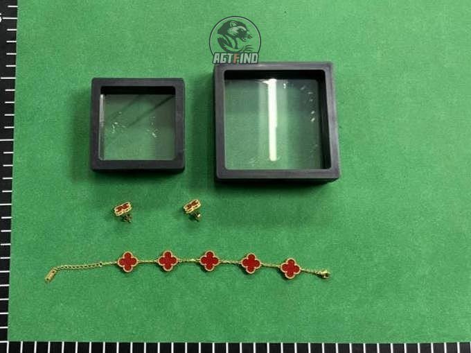 Van Cleef & Arpels bracelet (The perfect gift for your loved ones❤️) ( 40 + styles)