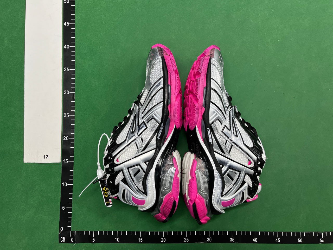 Balenciaga Runner #Balenciaga_W2C #Shoes