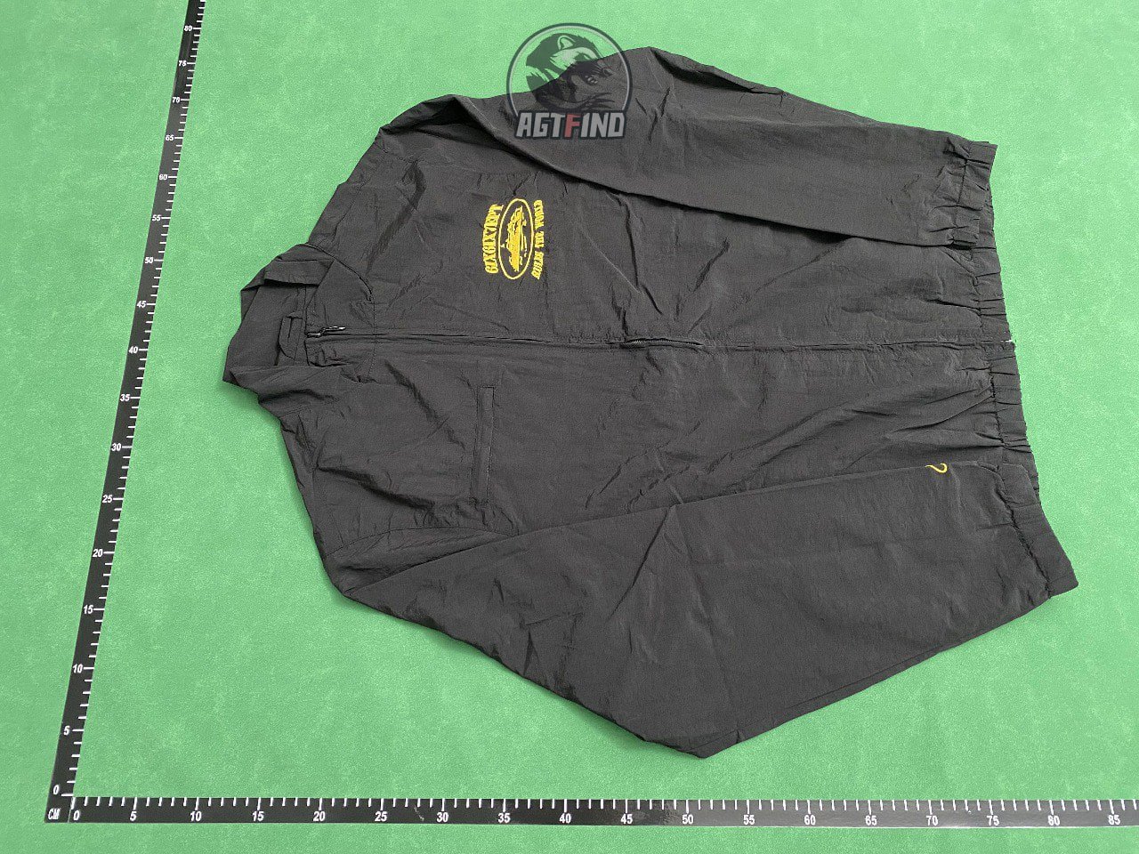 corteiz jacket  (35 CP)