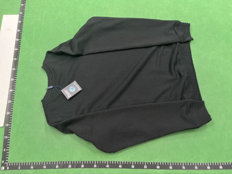 Prada sweater #Prada_W2C #sweater