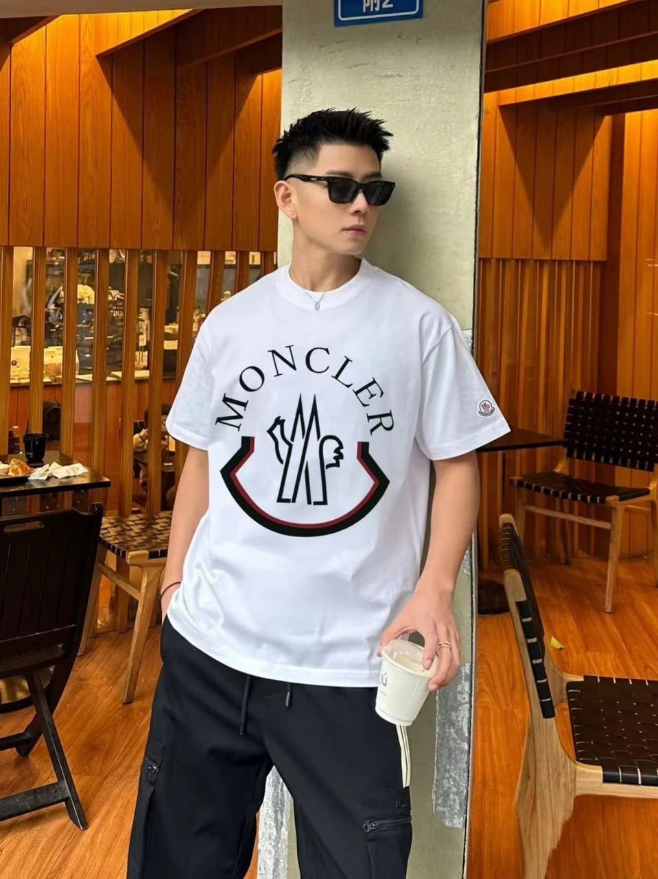 Moncler T-shirt