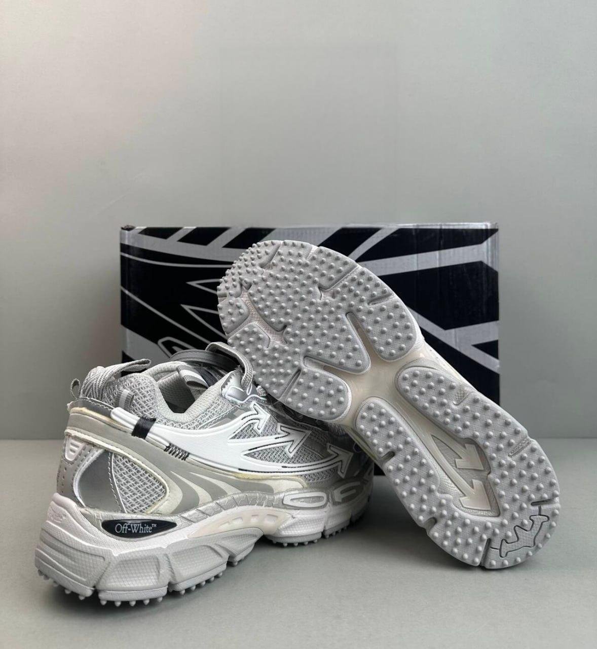 OFF-WHITE Be Right Back