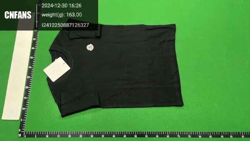 Moncler T-shirts #Moncler_W2C #Tshirts