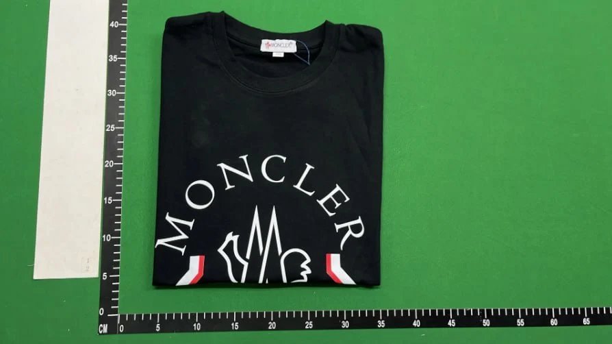 Moncler T-shirts #Moncler_W2C #Tshirts