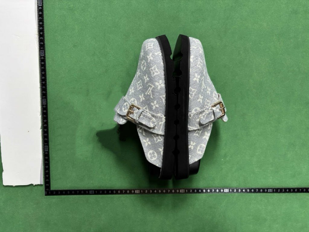 LOUIS VUITTON Slippers #LV_W2C   #Slippers
