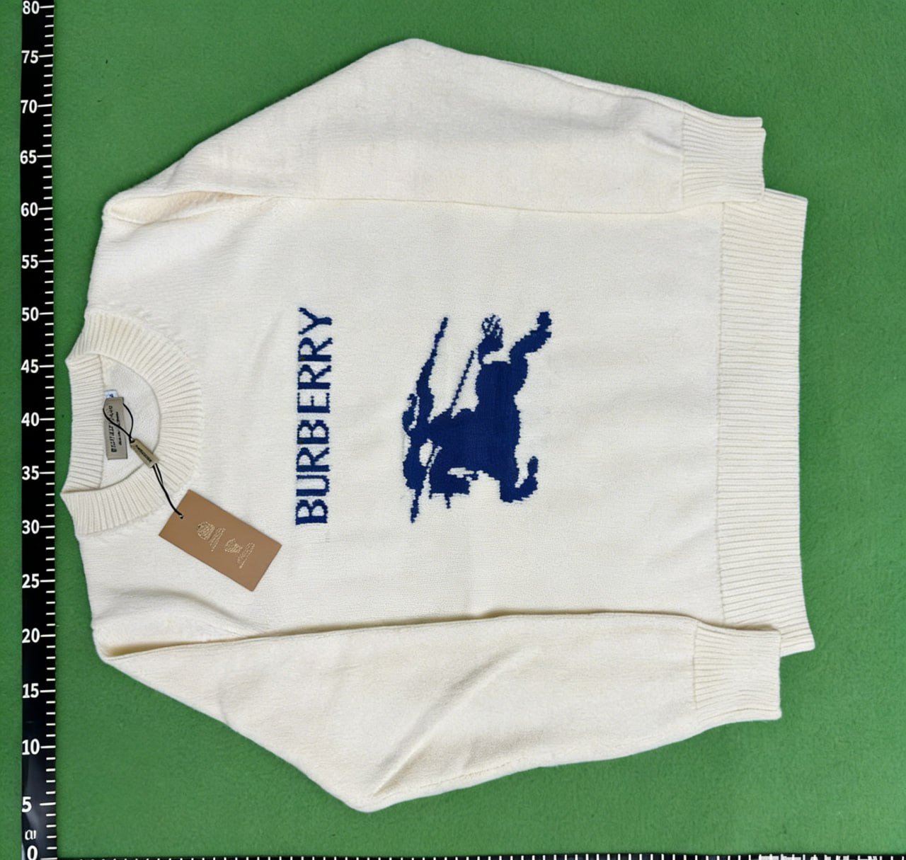 Burberry sweatshirts/hoodies/zip-up cardigans/knitted sweaters/crew neck sweatshirts/coat/BURBERRY reversible jacket